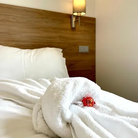 Motel Xl Lounge *