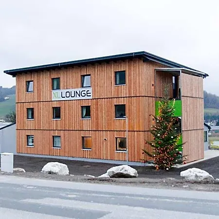 Xl Lounge Motel