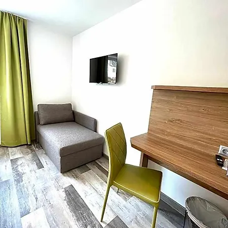 Motel Xl Lounge